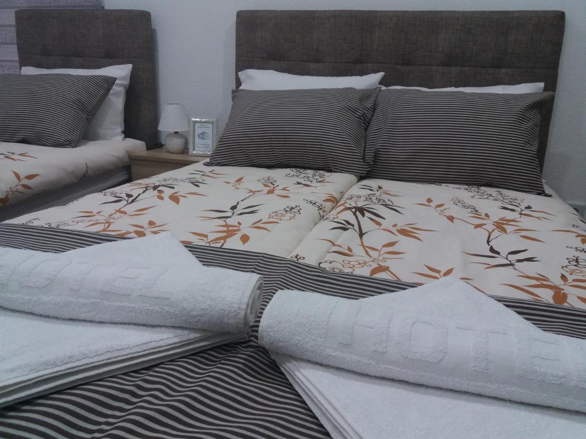 Apartments Karic Aerodrom Tuzla Dubrave Gornje Εξωτερικό φωτογραφία