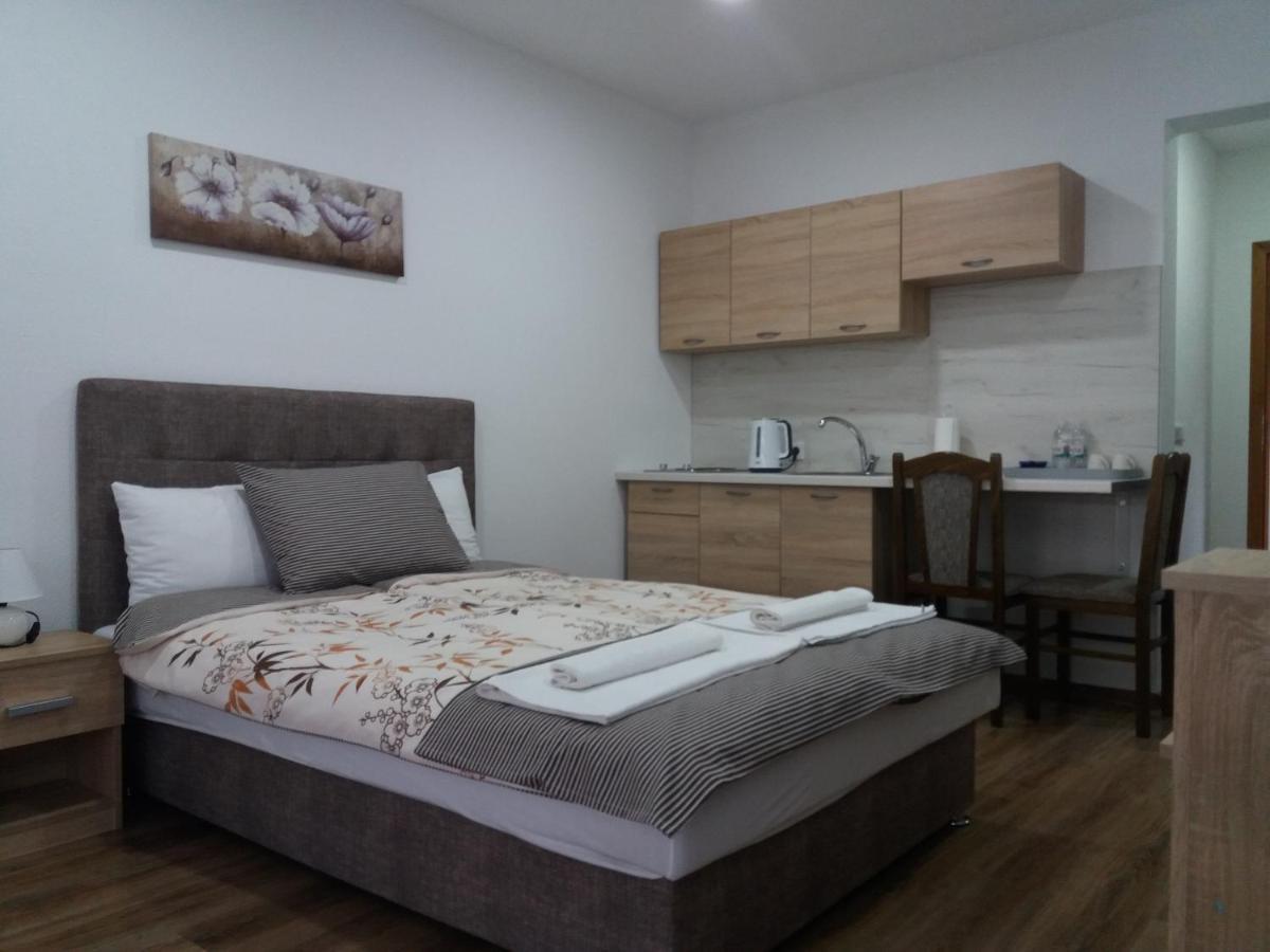 Apartments Karic Aerodrom Tuzla Dubrave Gornje Εξωτερικό φωτογραφία