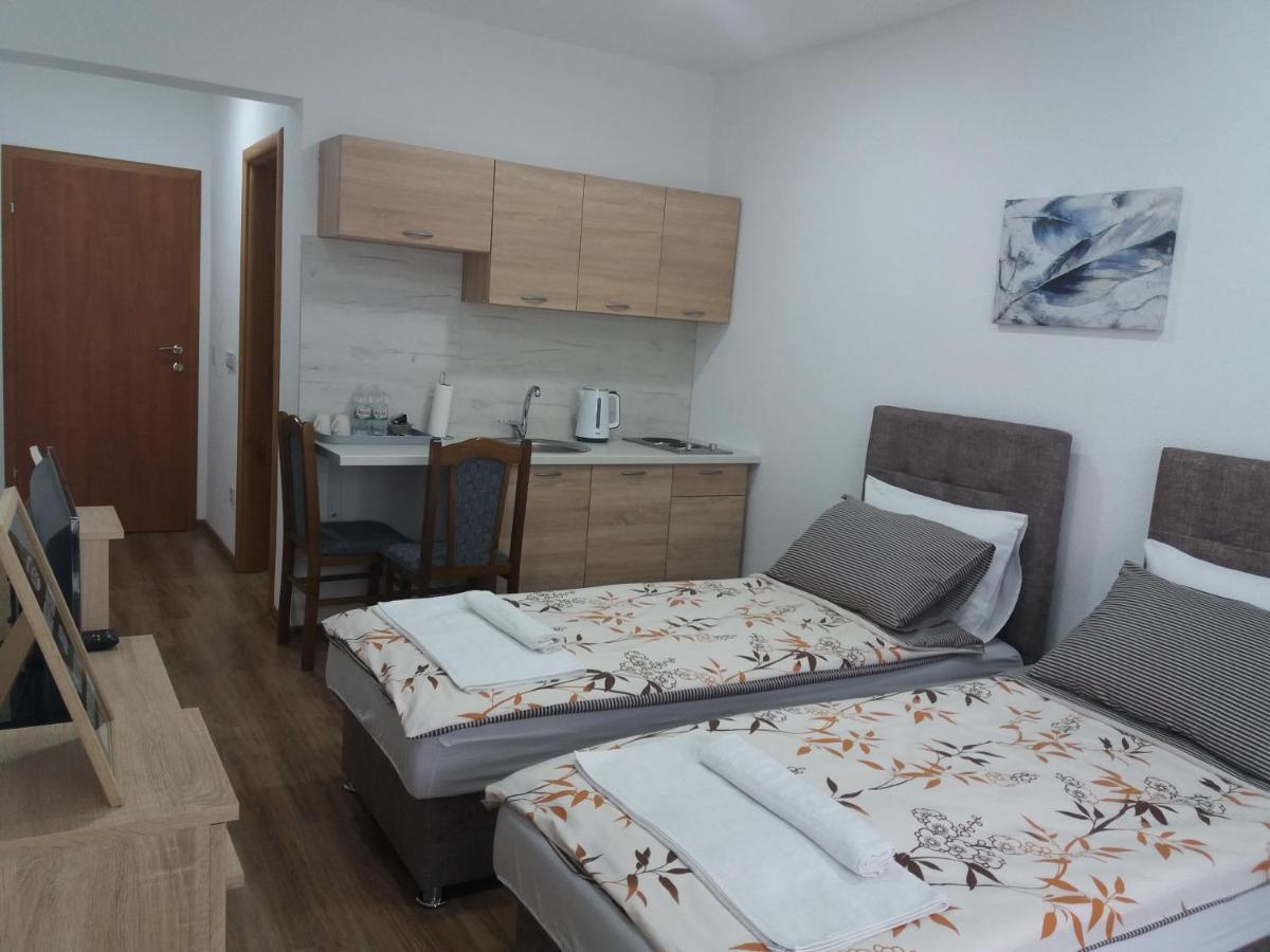 Apartments Karic Aerodrom Tuzla Dubrave Gornje Εξωτερικό φωτογραφία