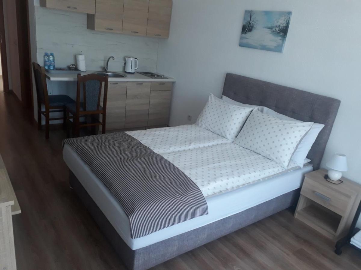 Apartments Karic Aerodrom Tuzla Dubrave Gornje Εξωτερικό φωτογραφία