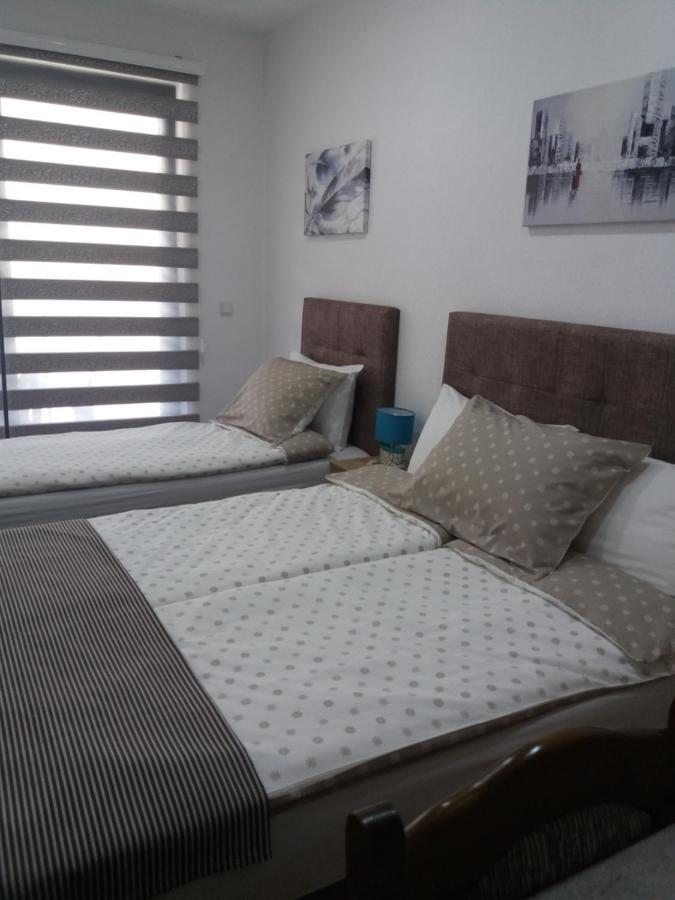 Apartments Karic Aerodrom Tuzla Dubrave Gornje Εξωτερικό φωτογραφία