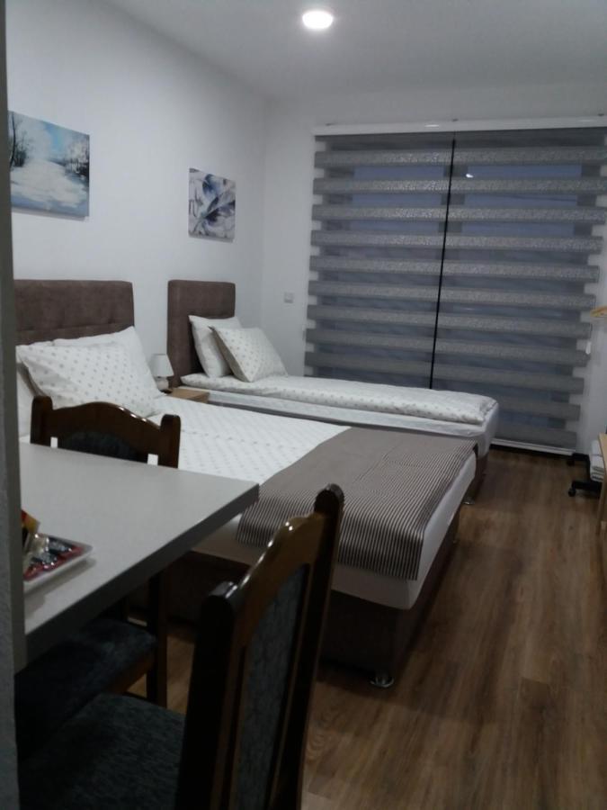 Apartments Karic Aerodrom Tuzla Dubrave Gornje Εξωτερικό φωτογραφία