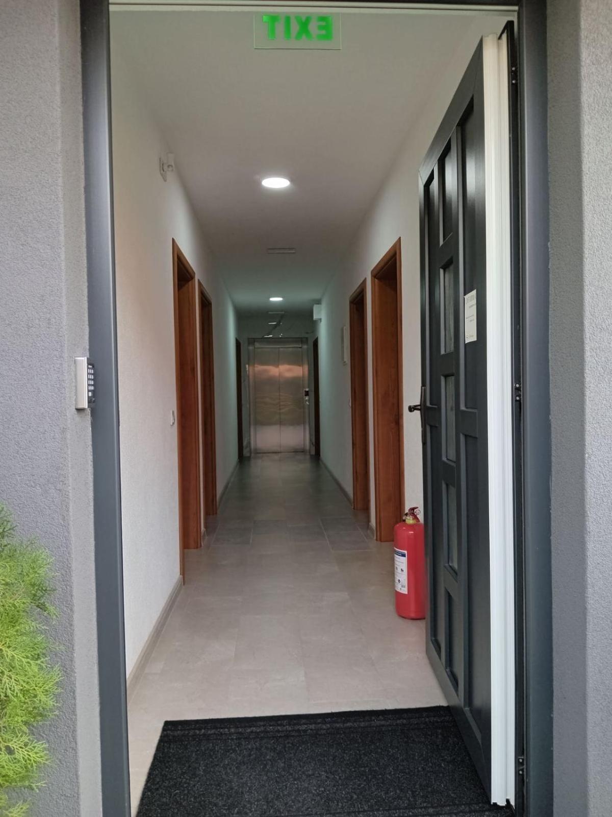 Apartments Karic Aerodrom Tuzla Dubrave Gornje Εξωτερικό φωτογραφία